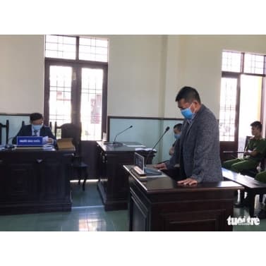 Nhận 9 tháng tù giam vì tát bảo vệ bệnh viện khi được yêu cầu đo thân nhiệt